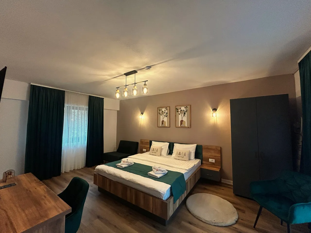 Zimmer Moonlight mit hoher Decke